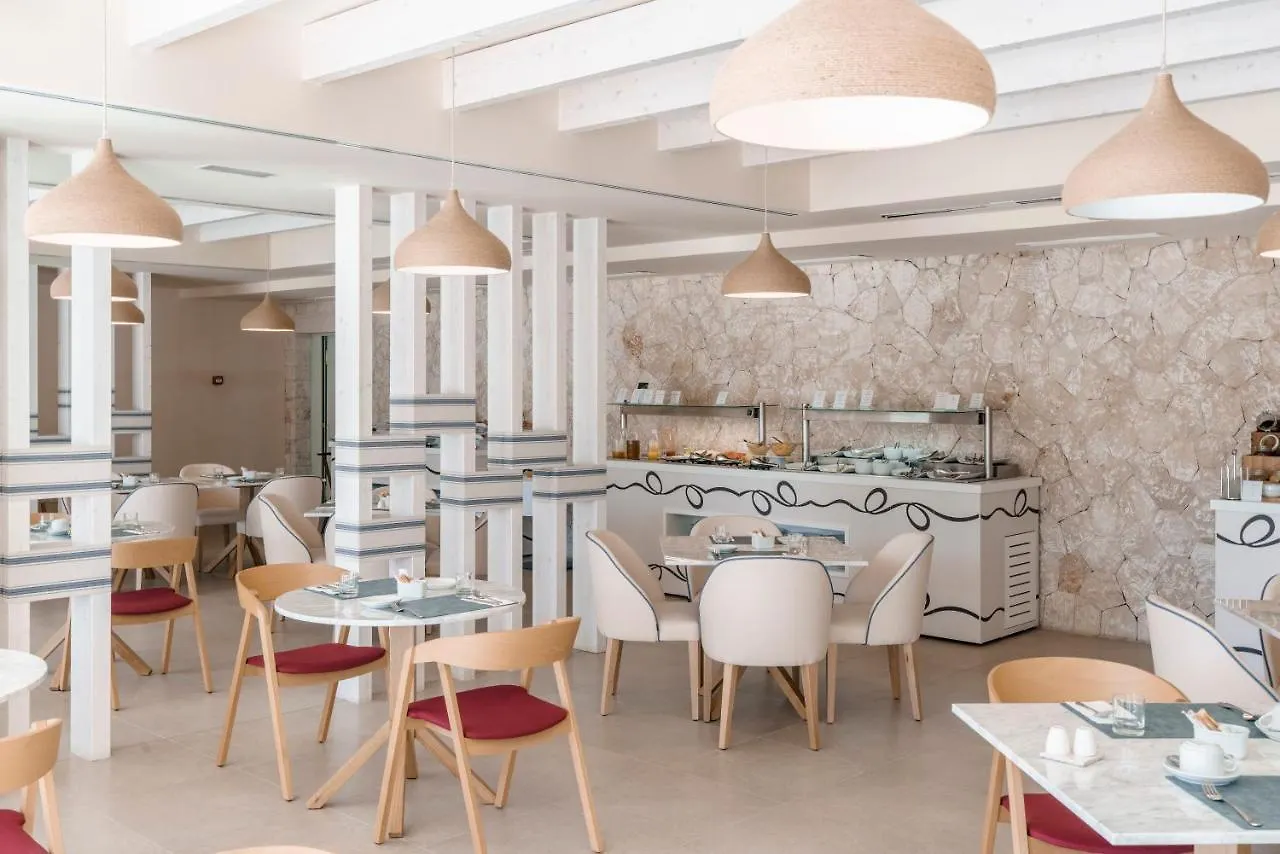 Aluasoul Mallorca Resort - Adults Only Cala d'Or  4*, Cala d'Or (Mallorca) Spain