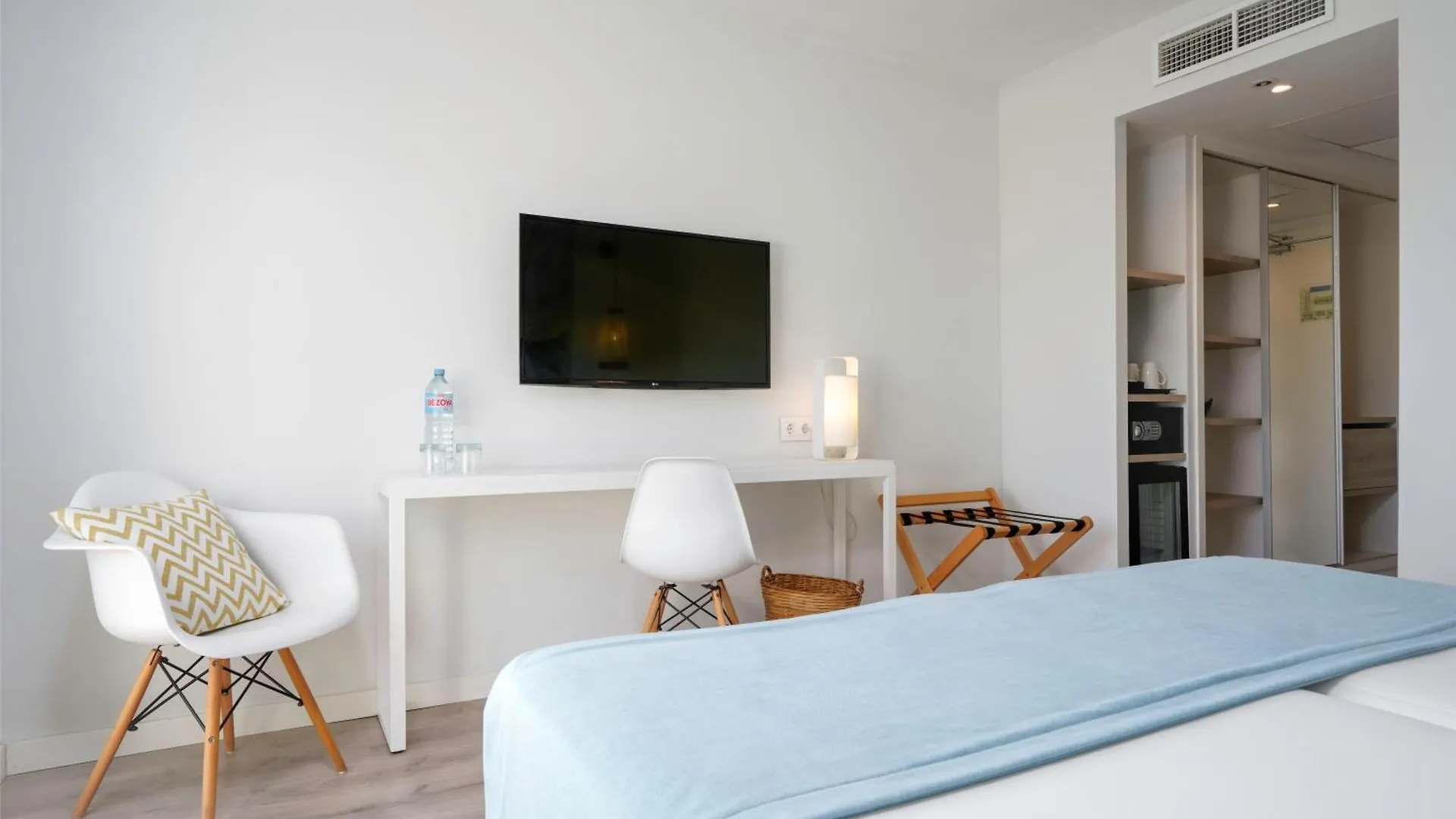Aluasoul Mallorca Resort - Adults Only Cala d'Or  4*, Cala d'Or (Mallorca) Spain